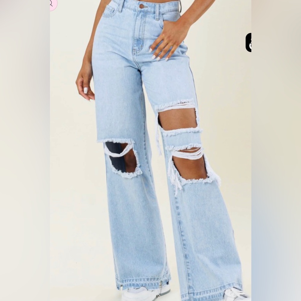 Wide leg denim jeans